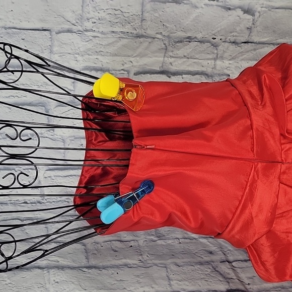 MAY QUEEN CONTOUR Red Ruffled Bubble Hem Rosette Red‎ Prom Dress Size 8 - Picture 6 of 10